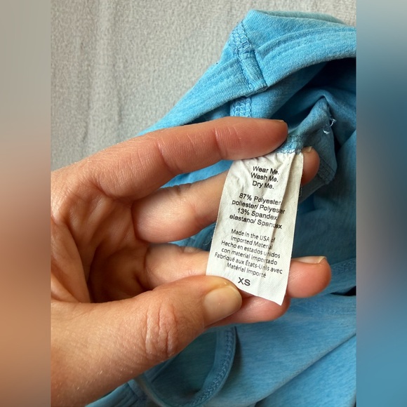 Beyond Yoga Skim Racerback crop tank xs - Picture 5 of 9